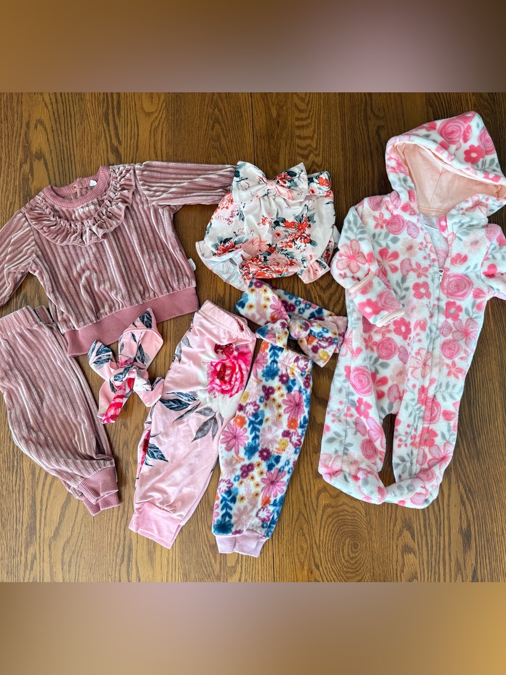 Baby Girl floral and pink clothes lot/ bundle - 0-3months